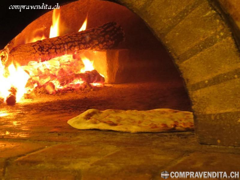 Vendesi ristorante pizzeria con appartamento annesso Vendesiristorantepizzeriaconappartamentoannesso.jpg Vendesi ristorante pizzeria con appartamento annesso Vendesiristorantepizzeriaconappartamentoannesso.jpg