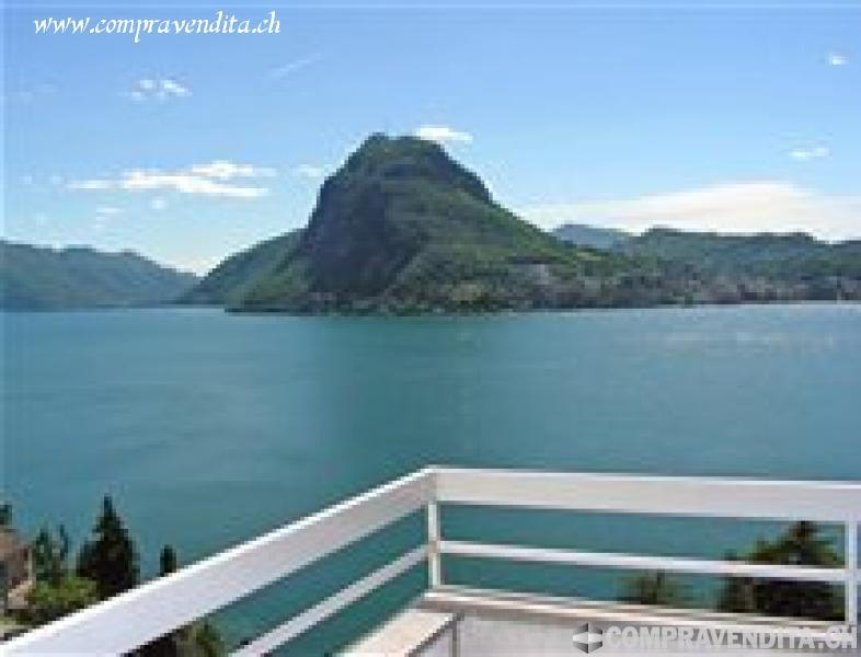 Piccolo ristorante pizzeria con veranda fronte lago a Lugano PiccoloristorantepizzeriaconverandafrontelagoaLugano-6128f0c4b0b56.jpg