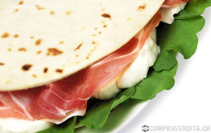 Cedesi splendida piadineria sandwicheria a Lugano CedesisplendidapiadineriasandwicheriaaLugano.jpg Cedesi splendida piadineria sandwicheria a Lugano CedesisplendidapiadineriasandwicheriaaLugano.jpg