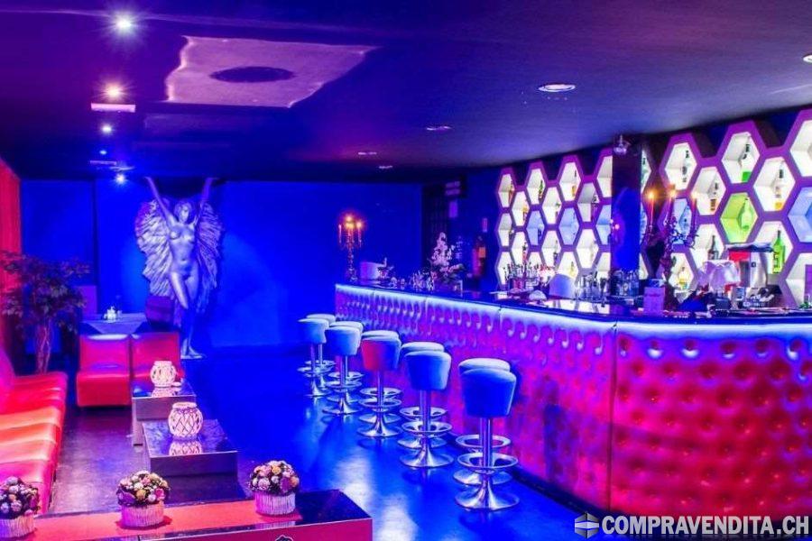 Rinomato night club in buona posizione Rinomatonightclubinbuonaposizione.jpg