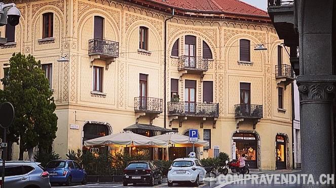 Locale bar il vendita a Mendrisio LocalebarilvenditaaMendrisio.jpg Locale bar il vendita a Mendrisio LocalebarilvenditaaMendrisio.jpg