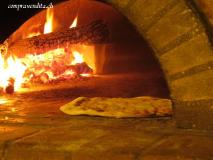 Vendesi ristorante pizzeria con appartamento annesso Vendesi ristorante pizzeria con appartamento annesso